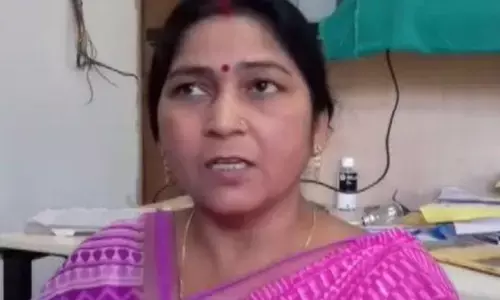 बलरामपुर में BJP जिलाध्यक्ष मंजू तिवारी ने की हवाई फायरिंग, बीजेपी ने की उनके खिलाफ बड़ी कार्यवाही बलरामपुर में BJP जिलाध्यक्ष मंजू तिवारी ने की हवाई फायरिंग, बीजेपी ने की उनके खिलाफ बड़ी कार्यवाही