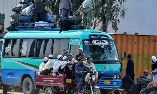 कोरोना वायरस : पाकिस्तान में भी तब्लीगी जमात की आलोचना, जमात से जुड़े 400 से ज्यादा लोग संक्रमित कोरोना वायरस : पाकिस्तान में भी तब्लीगी जमात की आलोचना, जमात से जुड़े 400 से ज्यादा लोग संक्रमित