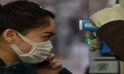 मुंबई में हालात वुहान जैसे, एक दिन में 218 नए मामले, 10 की मौत मुंबई में हालात वुहान जैसे, एक दिन में 218 नए मामले, 10 की मौत