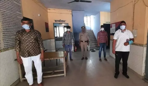 लॉक डाउन का उल्लंघन करने वाले चार अभियुक्तों को थाना नोएडा पुलिस ने किया गिरफ्तार