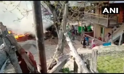 कोरोना की मार झेल रहा पाकिस्तान नहीं आ रहा बाज, गोलाबारी में कुपवाड़ा में 3 नागरिकों की मौत