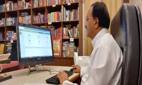 HRD मिनिस्टर रमेश पोखरियाल निशंक आज 12 बजे लाइव आकर छात्रों के सवालों का देंगे जवाब HRD मिनिस्टर रमेश पोखरियाल निशंक आज 12 बजे लाइव आकर छात्रों के सवालों का देंगे जवाब