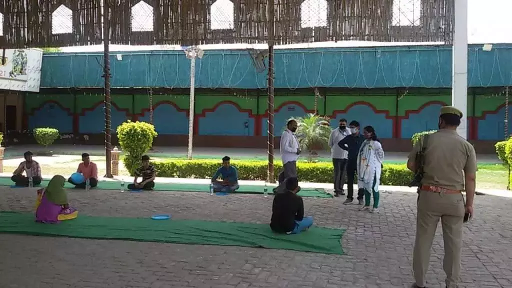 नोएडा :जेवर स्थित संस्कार शैल्टर होम का उपजिलाधिकारी जेवर गुंजा सिंह ने किया निरीक्षण नोएडा :जेवर स्थित संस्कार शैल्टर होम का उपजिलाधिकारी जेवर गुंजा सिंह ने किया निरीक्षण