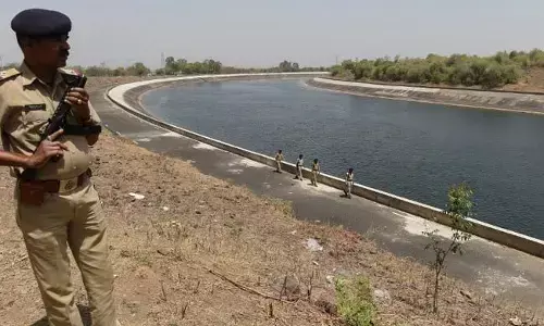 मां की मौत के बाद पिता को अकेला छोड़ना नहीं चाहता था जवान, लॉकडाउन में 1,100 KM की दूरी तय कर पहुंचा गांव, शेयर तो बनता है