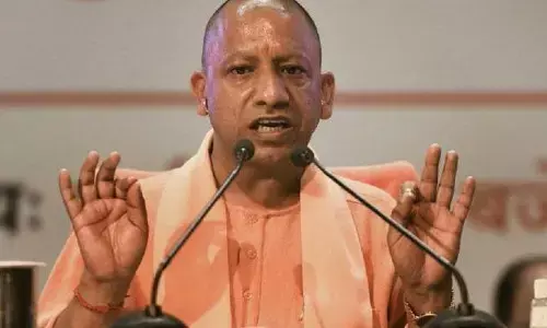 उत्तर प्रदेश के मुख्यमंत्री आवास को बम से उड़ाने की धमकी देने वाले दो आरोपी गिरफ्तार उत्तर प्रदेश के मुख्यमंत्री आवास को बम से उड़ाने की धमकी देने वाले दो आरोपी गिरफ्तार
