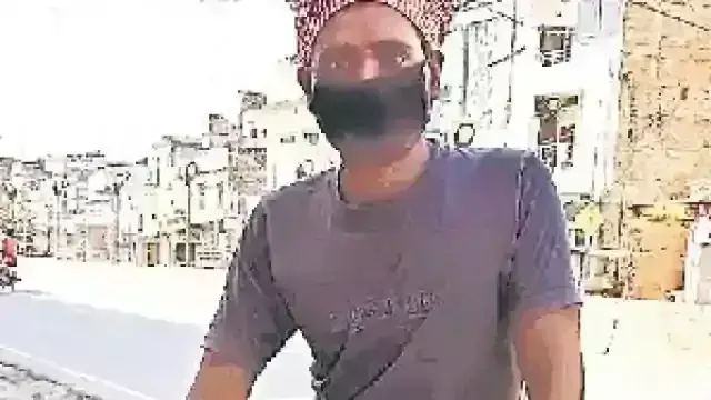कोरोना लॉकडाउन : बीमार पत्नी से मिलने के लिए 600 km की साइकिल यात्रा पर निकला युवक