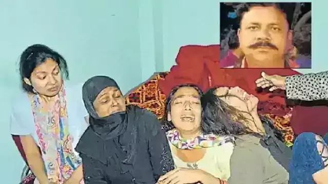 यूपी : लॉकडाउन के बीच घर के दरवाजे पर खड़े भाजपा नेता की गोली मारकर हत्या यूपी : लॉकडाउन के बीच घर के दरवाजे पर खड़े भाजपा नेता की गोली मारकर हत्या