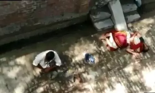 कासगंज में जमीन विवाद में महिला को मारी गोली, महिला की मौत, गोली का वीडियो वायरल
