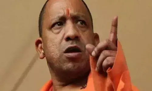 COVID-19: सीएम योगी हुए सख्त, उधर पुलिस विभाग में मचा हडकम्प COVID-19: सीएम योगी हुए सख्त, उधर पुलिस विभाग में मचा हडकम्प
