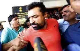 फिल्म अभिनेता अभिनेता एजाज़ खान मुंबई में गिरफ्तार