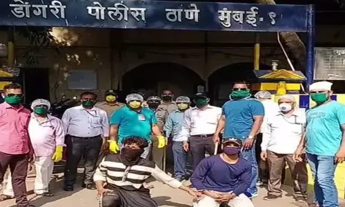 Tik-Tok पर कही थी ये बात, मुंबई पुलिस ने दो युवक किए गिरफ्तार Tik-Tok पर कही थी ये बात, मुंबई पुलिस ने दो युवक किए गिरफ्तार
