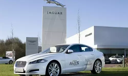 TATA को बड़ा झटका? चीन के बाहर जगुआर लैंड रोवर का उत्पादन बंद