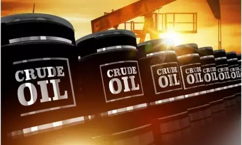 Corona संकट का असर, पानी की बोतल से भी सस्ता हुआ कच्चा तेल Corona संकट का असर, पानी की बोतल से भी सस्ता हुआ कच्चा तेल