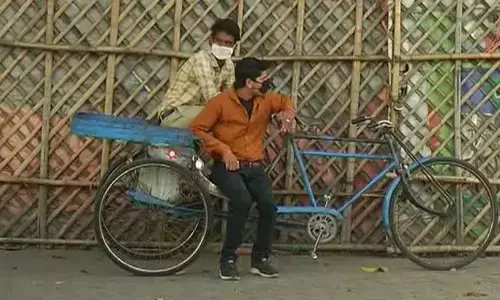 यूपी में Lockdown का उल्लंघन करते दबोचे गए फर्जी पत्रकार, अब तक 5 गिरफ्तार यूपी में Lockdown का उल्लंघन करते दबोचे गए फर्जी पत्रकार, अब तक 5 गिरफ्तार