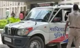 जानलेवा वायरस कोरोना से ज्यादा घातक है दरोगा राम गोपाल जानलेवा वायरस कोरोना से ज्यादा घातक है दरोगा राम गोपाल