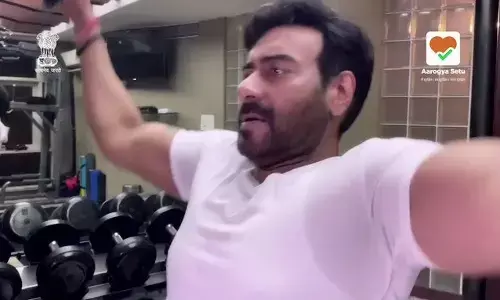 कोरोना के बीच अजय देवगन ने की अपील तो पीएम मोदी ने किया वीडियो शेयर कोरोना के बीच अजय देवगन ने की अपील तो पीएम मोदी ने किया वीडियो शेयर