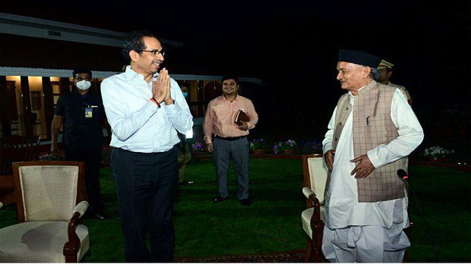कोरोना काल में सियासी संकट, BJP का दामन छोड़कर CM बने उद्धव की कुर्सी खतरे में! कोरोना काल में सियासी संकट, BJP का दामन छोड़कर CM बने उद्धव की कुर्सी खतरे में!