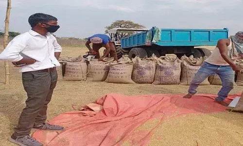 Lockdown: किसानों का गेहूं 1925 रूपये प्रति क्विंटल खरीद रही है सरकार, कौन सा जिला टॉप पर-कौन छूट रहा पीछे