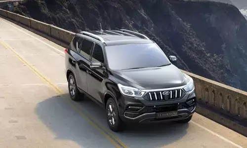 महिंद्रा ने लांच की अपनी नई कार, जाने ख़ास फीचर्स और कीमत महिंद्रा ने लांच की अपनी नई कार, जाने ख़ास फीचर्स और कीमत