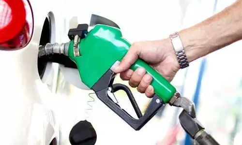 दिल्ली में शराब पेट्रोल-डीजल के दामों में भारी बढ़ोत्तरी, रेट सुनकर उड़े जनता के होश