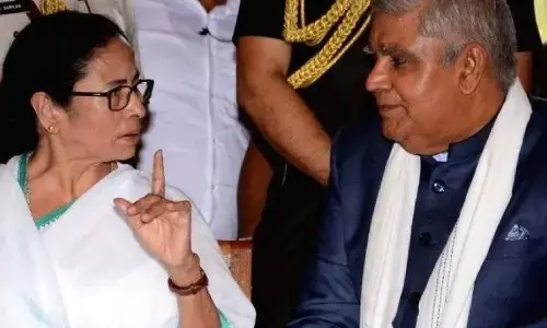 राज्यपाल के बयान से नाराज ममता ने लिखी चिट्‌ठी, बोलीं संकट की इस घड़ी में सत्ता हड़पने की कोशिश न करें, आप सरकार का कुछ नहीं कर सकते