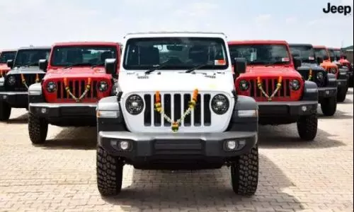 Jeep की टच फ्री बिक्री शुरू, टेस्ट ड्राइव के लिए दरवाजे पर मिलेगी कार Jeep की टच फ्री बिक्री शुरू, टेस्ट ड्राइव के लिए दरवाजे पर मिलेगी कार