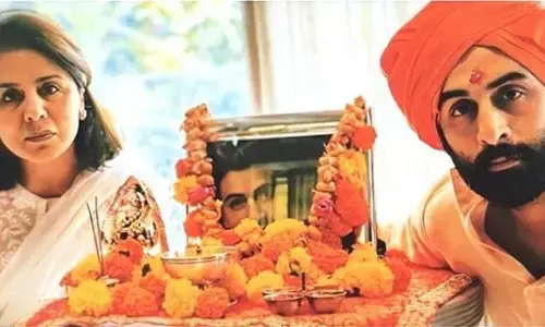 ऋषि कपूर के निधन के बाद घर पर हुई प्रार्थना सभा, तस्वीर आई सामने ऋषि कपूर के निधन के बाद घर पर हुई प्रार्थना सभा, तस्वीर आई सामने