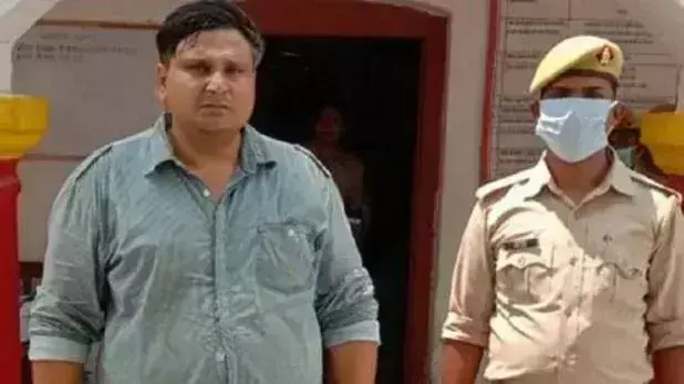 सोशल मीडिया पर सीएम योगी आदित्याथ को धमकी देने वाला ASI गिरफ्तार सोशल मीडिया पर सीएम योगी आदित्याथ को धमकी देने वाला ASI गिरफ्तार