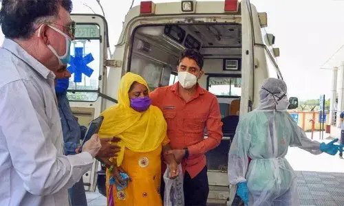 शामली: दो कोरोना पॉजिटिव मिलने से हड़कंप, दो मोहल्ले सील शामली: दो कोरोना पॉजिटिव मिलने से हड़कंप, दो मोहल्ले सील