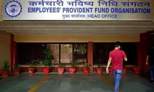 लॉकडाउन के बीच EPFO ने दिए 764 करोड़ रुपये, 65 लाख लोगों को मिली राहत लॉकडाउन के बीच EPFO ने दिए 764 करोड़ रुपये, 65 लाख लोगों को मिली राहत