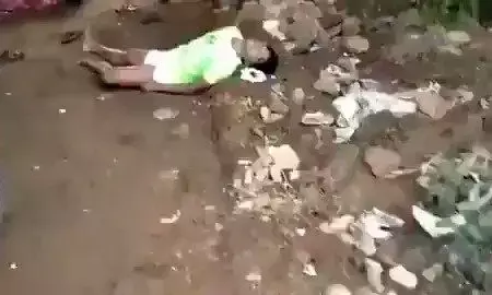 आंध्र प्रदेश के विशाखापत्तनम गैस लीकेज का यह वीडियो देखकर उड़ जायेंगे होश , कैसे पड़े है लोग आंध्र प्रदेश के विशाखापत्तनम गैस लीकेज का यह वीडियो देखकर उड़ जायेंगे होश , कैसे पड़े है लोग