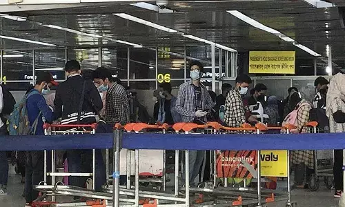 वंदे भारत मिशन : भारतीयों को लेकर ढाका से श्रीनगर के लिए रवाना हुआ एयर इंडिया का विमान. सिंगापुर से फ्लाइट पहुंची  दिल्ली