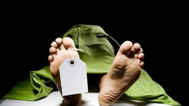 यूपी के सीतापुर में जब पति नशे में धुत होकर पहुंचा घर, विवाद के बाद पत्नी ने ली जान यूपी के सीतापुर में जब पति नशे में धुत होकर पहुंचा घर, विवाद के बाद पत्नी ने ली जान