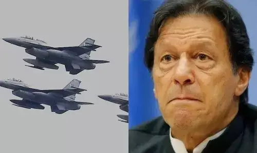 हंदवाड़ा का हिसाब अभी बाकी है? डर से सहमे पाकिस्तान ने बढ़ाई आसमानी गश्त हंदवाड़ा का हिसाब अभी बाकी है? डर से सहमे पाकिस्तान ने बढ़ाई आसमानी गश्त