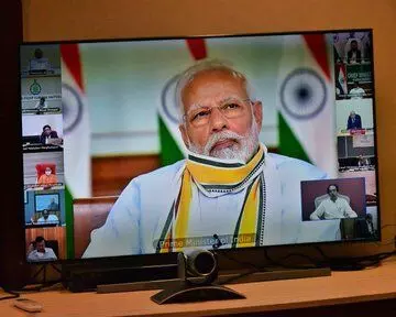 पीएम मोदी ने वीडियो कॉन्फ्रेंस में जब कही महाराष्ट्र के सीएम ने यह बात