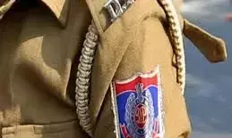 कॉरोना: दिल्ली पुलिस के शाहदरा एडिशनल डीसीपी समेत चार पुलिसकर्मी पॉजिटिव कॉरोना: दिल्ली पुलिस के शाहदरा एडिशनल डीसीपी समेत चार पुलिसकर्मी पॉजिटिव