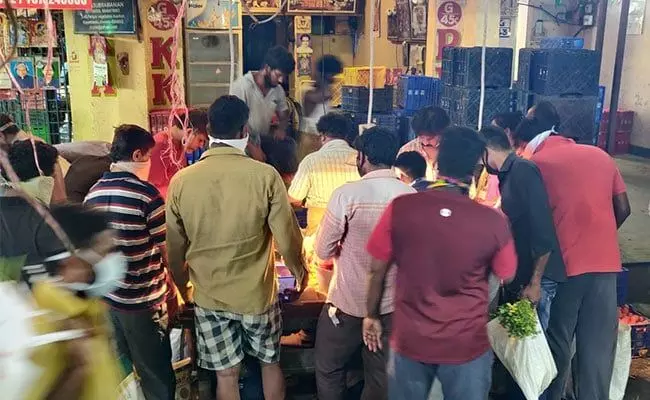 कोरोना का गढ़ बनी चेन्नई की यह सब्जी मंडी, अब तक 2,600 लोग निकले COVID-19 पॉज़िटिव