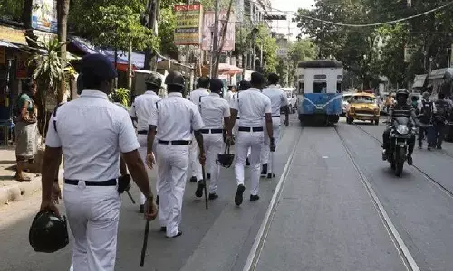 बंगाल: हुगली में दो पक्षों में झड़प के बाद तनाव का माहौल, इंटरनेट सेवा 17 मई तक बंद बंगाल: हुगली में दो पक्षों में झड़प के बाद तनाव का माहौल, इंटरनेट सेवा 17 मई तक बंद