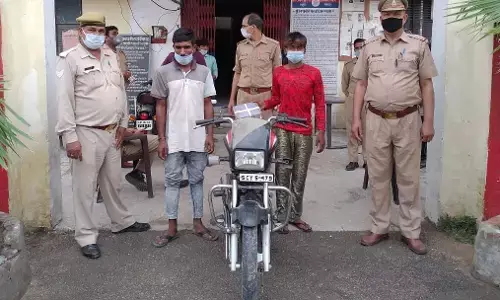 नोएडा में दो शातिर चोर गिरफ्तार को दादरी पुलिस ने किया गिरफ्तार, कब्जे से एक मोटरसाइकिल व एक मोबाइल फ़ोन बरामद नोएडा में दो शातिर चोर गिरफ्तार को दादरी पुलिस ने किया गिरफ्तार, कब्जे से एक मोटरसाइकिल व एक मोबाइल फ़ोन बरामद