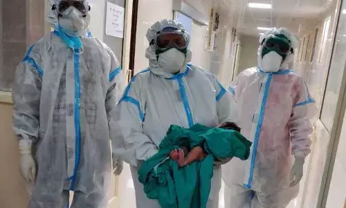 Prayagraj corona live update:प्रयागराज में 10 नए केस आए सामने, 4 दिन की नवजात बच्ची भी मिली कोरोना पॉजिटिव Prayagraj corona live update:प्रयागराज में 10 नए केस आए सामने, 4 दिन की नवजात बच्ची भी मिली कोरोना पॉजिटिव