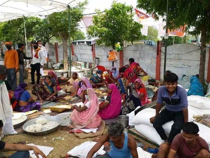 अखबारों में सुप्रीम कोर्ट की तीन प्रमुख खबरें, वैसे तो मैं शराब नहीं पीता ना बिहार जाने वाला हूं, फिर भी ...