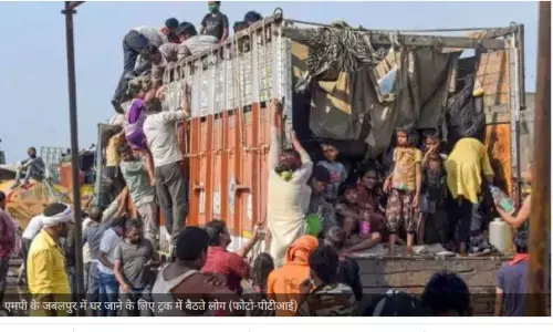 यूपी के बाद अब MP में सड़क हादसा, मजदूरों को लेकर जा रहा ट्रक पलटा, 5 की मौत यूपी के बाद अब MP में सड़क हादसा, मजदूरों को लेकर जा रहा ट्रक पलटा, 5 की मौत