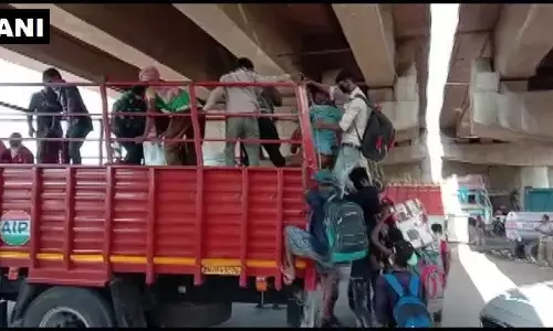 मुंबई से आ रहे  किशनगंज प्रवासी मजदूरों के ट्रक ड्राईवर ने बताई हकीकत, साथ दिन चलने के वावजूद भी मौके पर नहीं पहुंचे