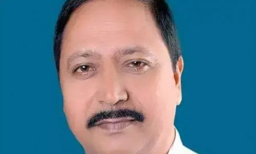 ......जब भाजपा सांसद नें महिला से कहा आज तों बहुत स्मार्ट दिख रही हो!