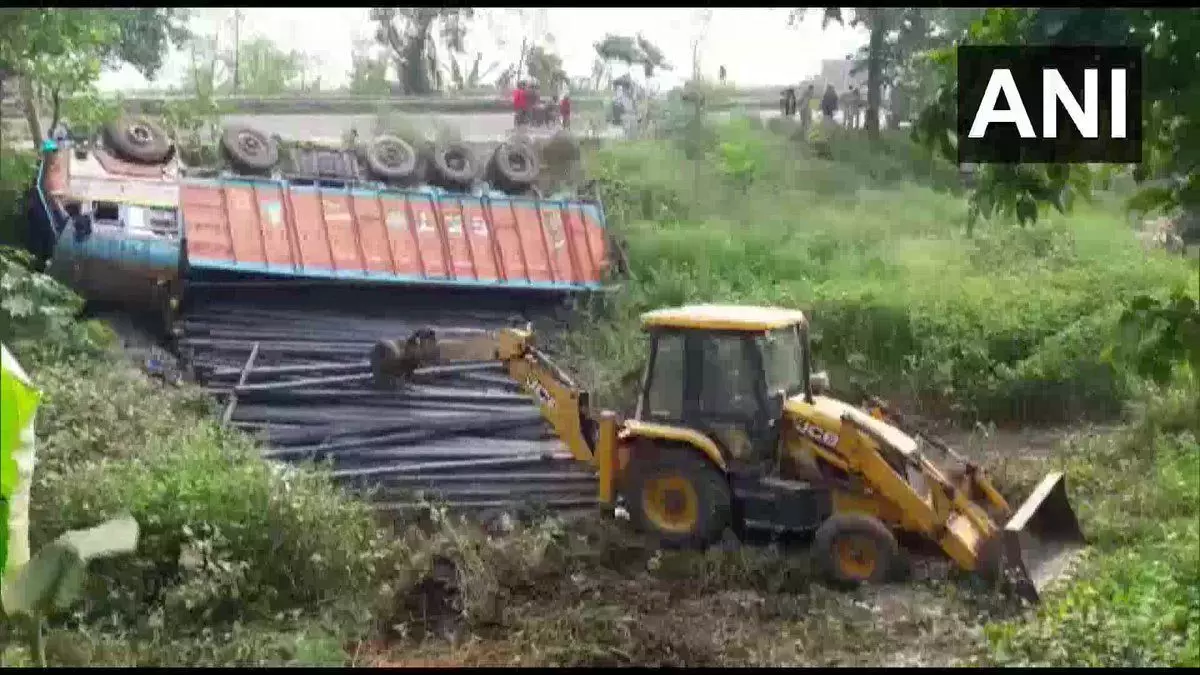 बिहार में बड़ा हादसा, भागलपुर में मजदूरों को ले जा रहा ट्रक दुर्घटनाग्रस्त, 9 की मौत