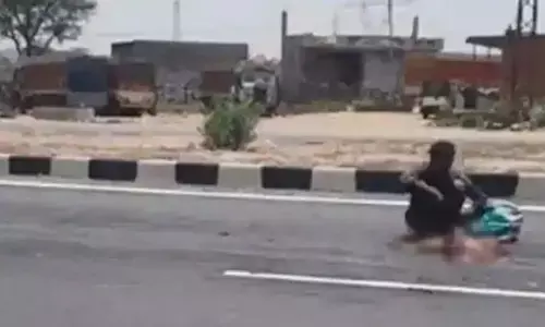 दिल्ली-जयपुर NH-8 का वीडियो वायरल, भूखे आदमी के कुत्ते का मांस खाने का दावा