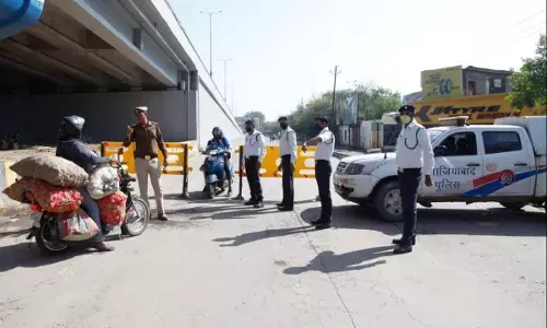 गाजियाबाद: सोसायटी में डोमेस्टिक स्टाफ को नहीं रोक सकता RWA, डीएम ने दिए आदेश