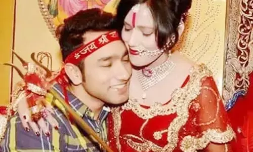 बाबा, संत आदि को करोड़ो का घाटा, धर्म की इंडस्ट्री खतरे में राहत पैकेज की मांग बाबा, संत आदि को करोड़ो का घाटा, धर्म की इंडस्ट्री खतरे में राहत पैकेज की मांग