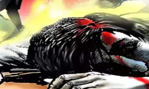 प्रेमिका के बुलाने पर रात में घर पहुंचा प्रेमी, बाहर निकलते ही कर दी हत्या! प्रेमिका के बुलाने पर रात में घर पहुंचा प्रेमी, बाहर निकलते ही कर दी हत्या!