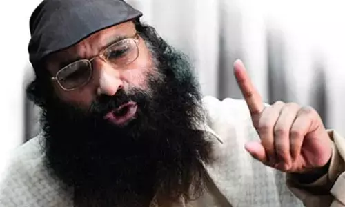 ISI ने कराया हिजबुल मुजाहिद्दीन चीफ सैयद सलाउद्दीन पर हमला, हालत गंभीर..जानिए- क्या है पूरा विवाद ISI ने कराया हिजबुल मुजाहिद्दीन चीफ सैयद सलाउद्दीन पर हमला, हालत गंभीर..जानिए- क्या है पूरा विवाद